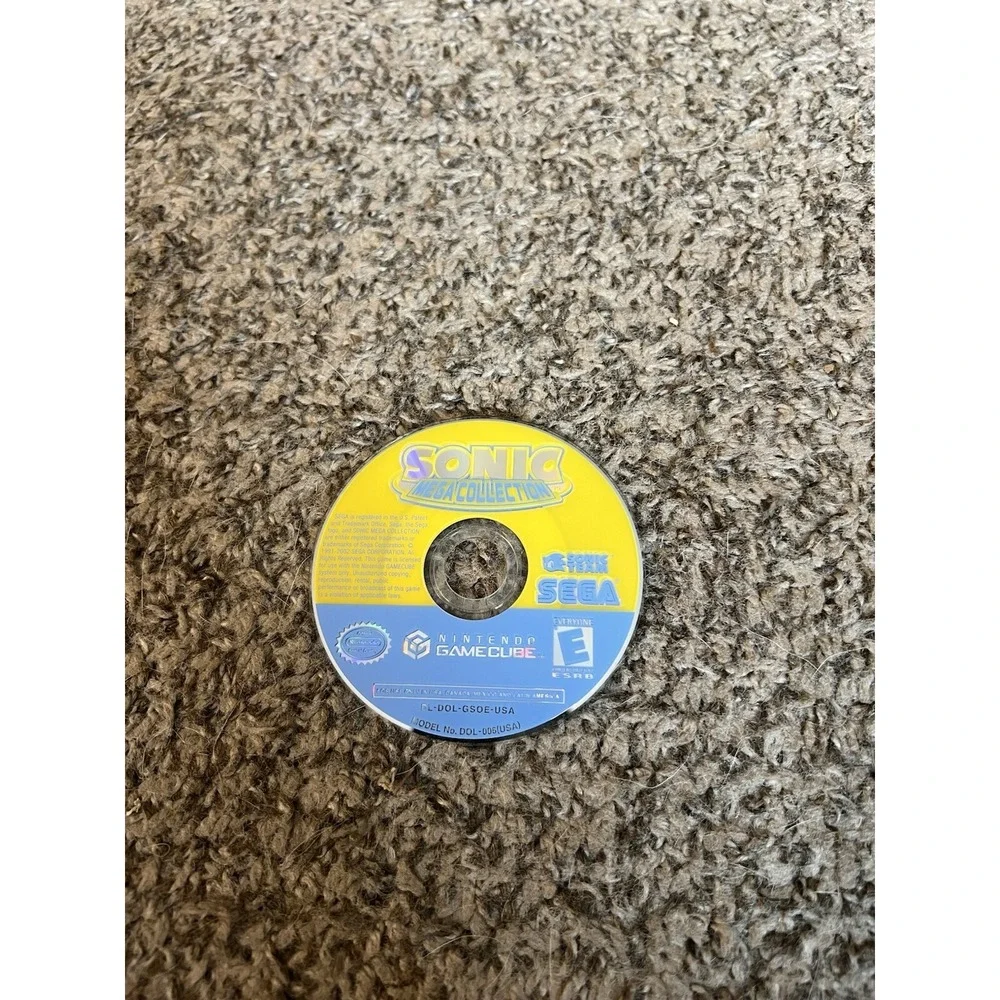 Sonic Mega Collection Nintendo GameCube Sega 2002 Disc Only DOL-GSOE-USA